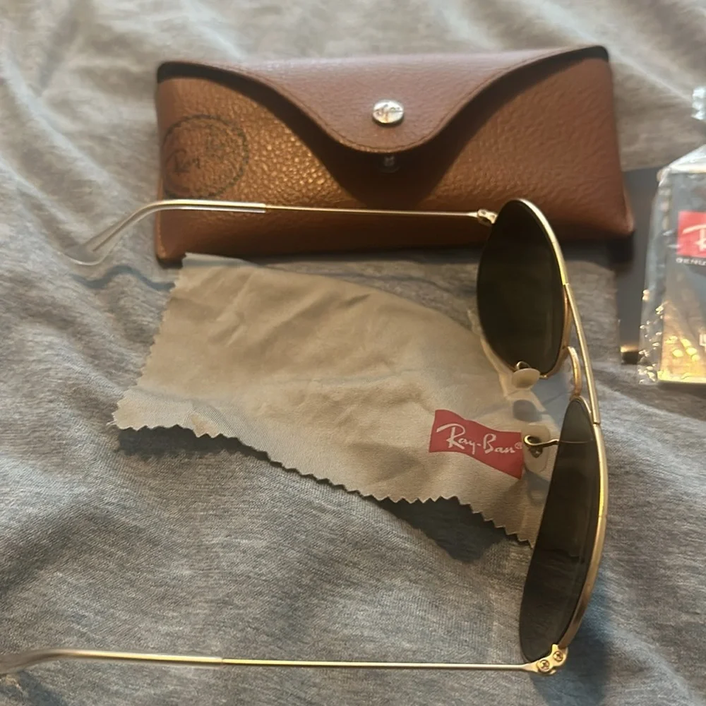 Ray bans - Picture 3 of 4